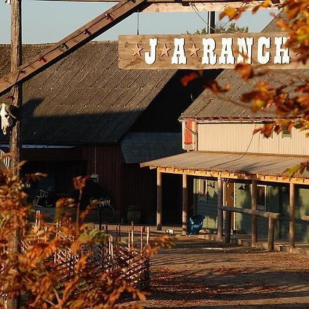 J A Ranch Bed & Breakfast Stromsnasbruk Exterior photo